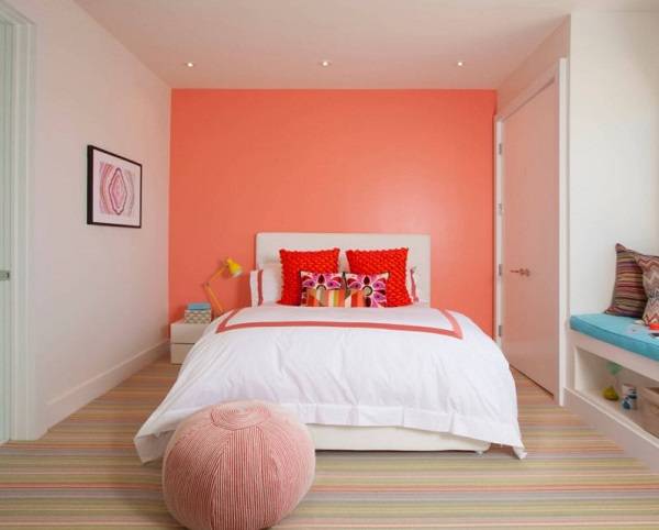 Sơn màu phòng ngủ với tông cam san hô