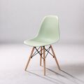 Ghế café Eames chân gỗ