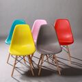 Ghế café Eames chân gỗ