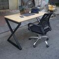 Bàn làm việc Rec-X chân thép hộp