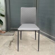 Ghế bọc nệm Plate chân thép