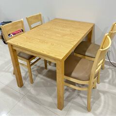 Bộ bàn ăn 4-6-8 ghế Ulsan mặt nệm