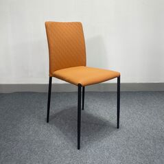 Ghế bọc nệm Plate chân thép