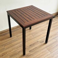 Bàn vuông Stacking chân sắt