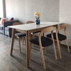 Bàn ăn mặt gỗ Suwon