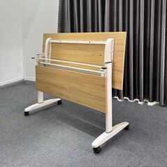 Bàn xếp gọn IBV02 chân thép