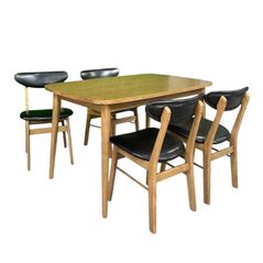 Bộ bàn vuông 4-6 ghế Viva mặt nệm