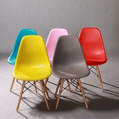 Ghế café Eames chân gỗ