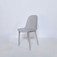 Ghế tựa Daisy nhựa PP