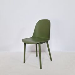 Ghế tựa Daisy nhựa PP