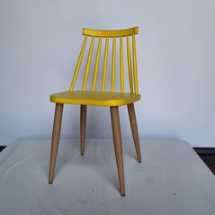 Ghế tựa Impat lưng nhựa chân thép