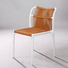 Ghế tựa Karibu khung nhựa đan dây