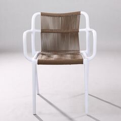 Ghế tựa Karibu khung nhựa đan dây