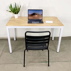 Bàn làm việc Rec-L chân thép hộp