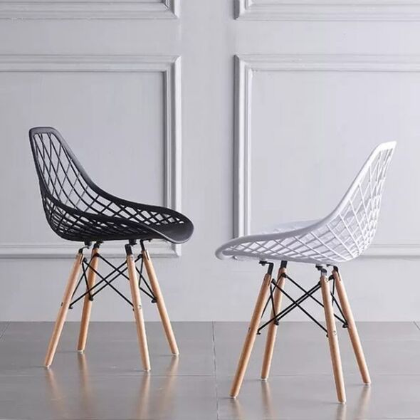 Ghế nhựa Fusia chân gỗ