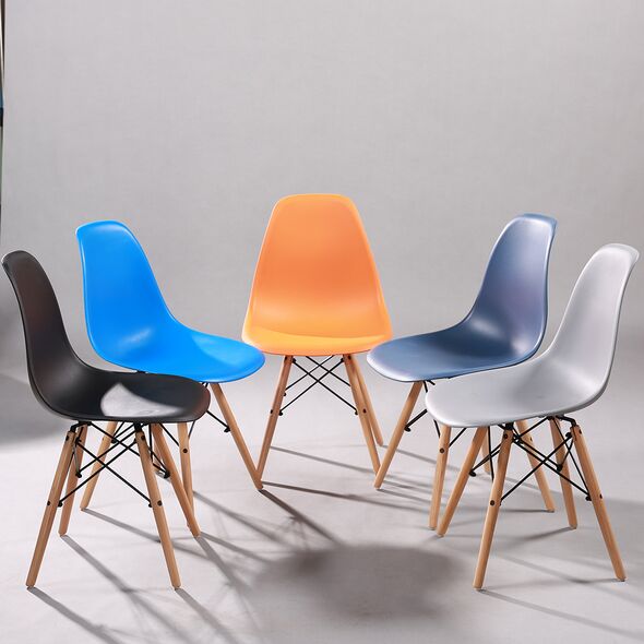Ghế café Eames chân gỗ