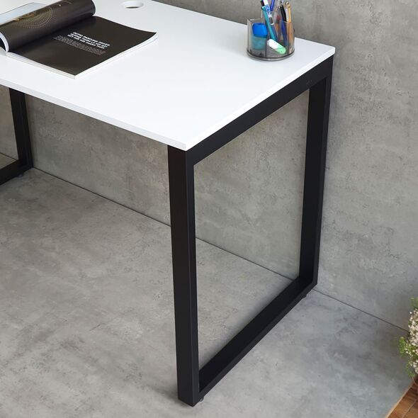 Bàn làm việc Rec-D chân thép 2.5x5